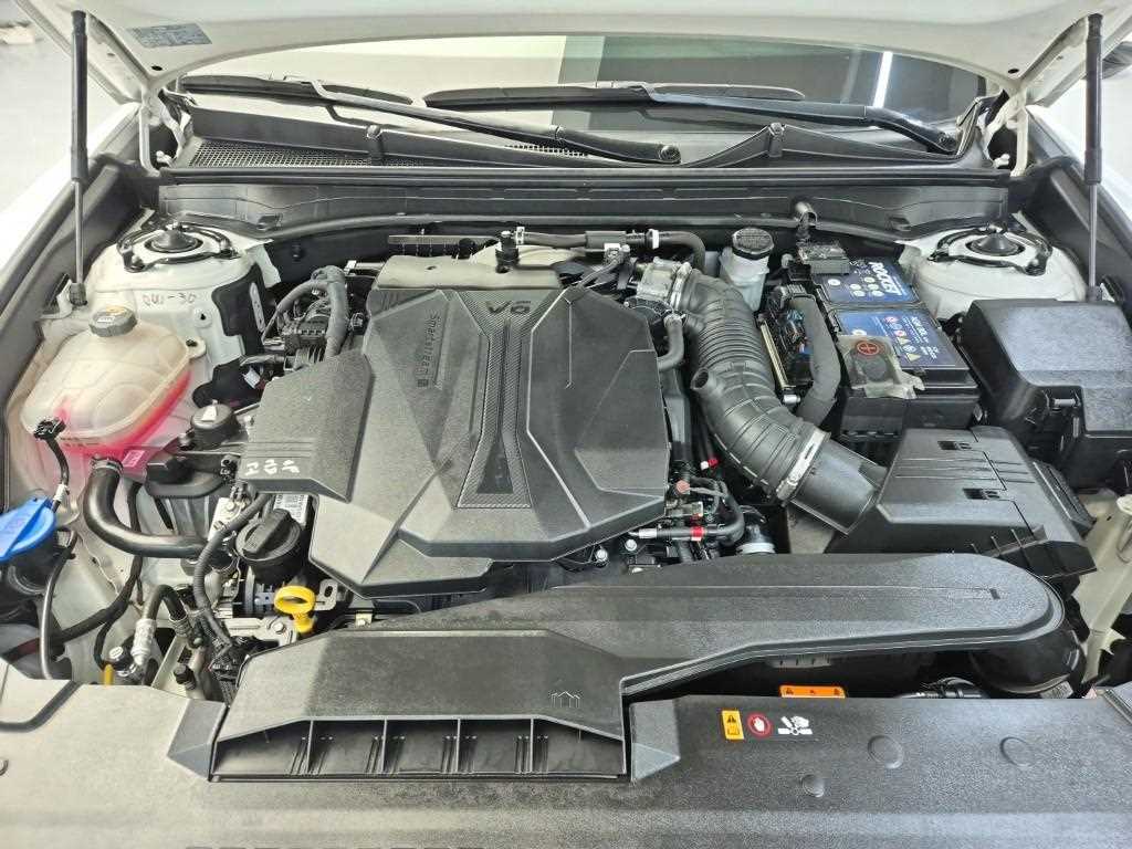 HYUNDAI Grandeur - Vista 5
