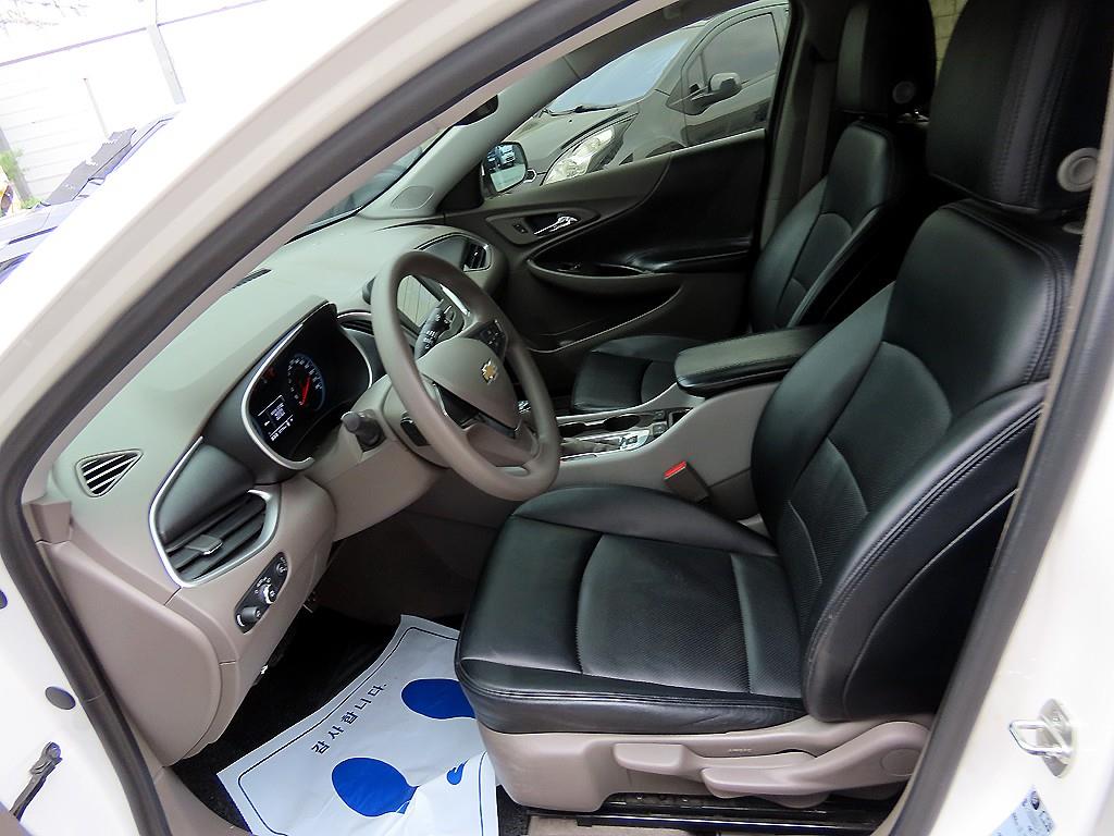 Chevrolet Malibu - Vista 5