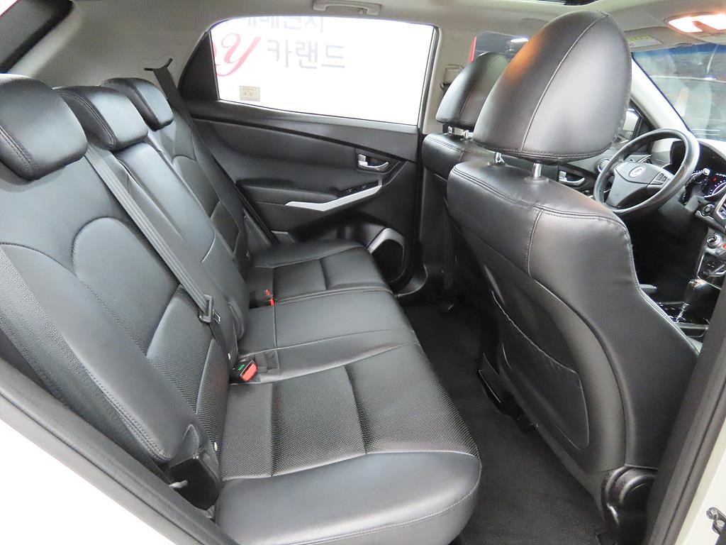Ssangyong Korando - Vista 6