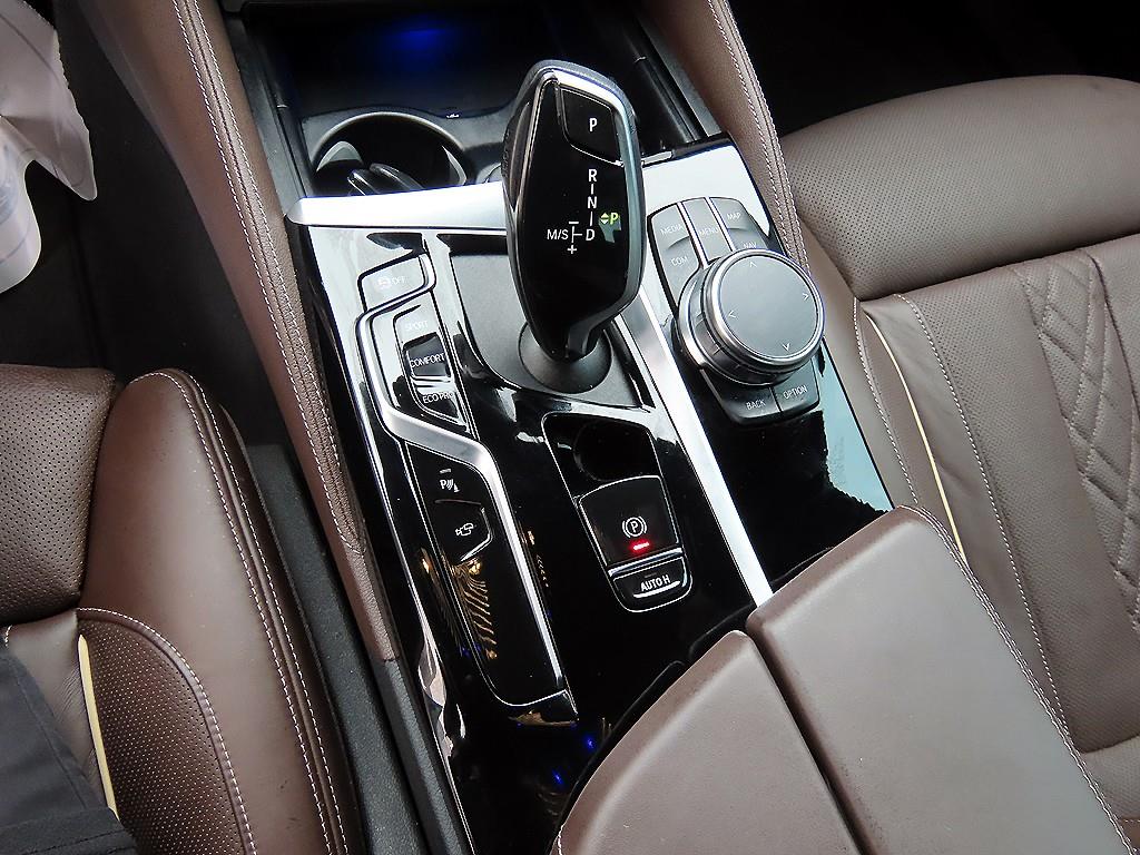 BMW 5 Series - Vista 11