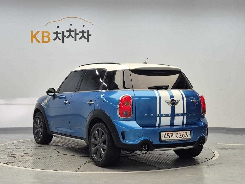Mini Countryman - Vista 2