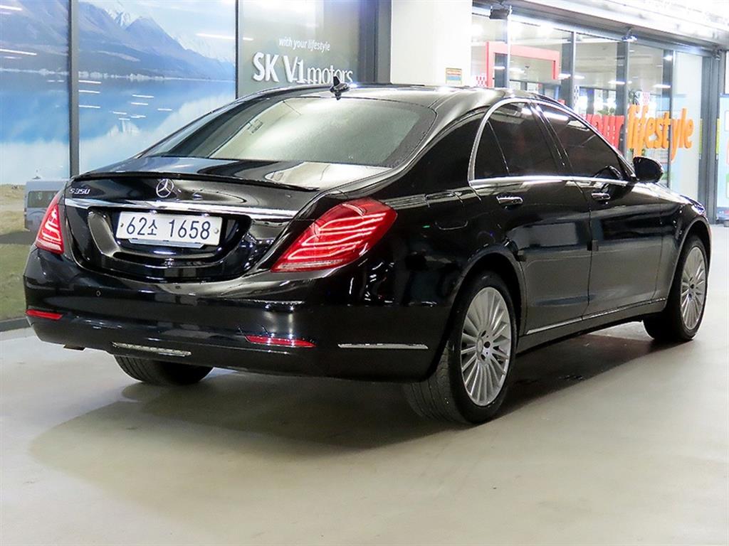 Mercedes Benz S Class - Vista 4