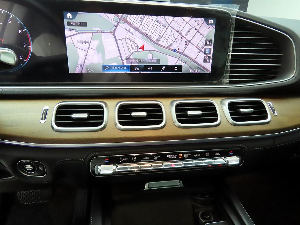 Mercedes Benz GLE Class - Vista 10