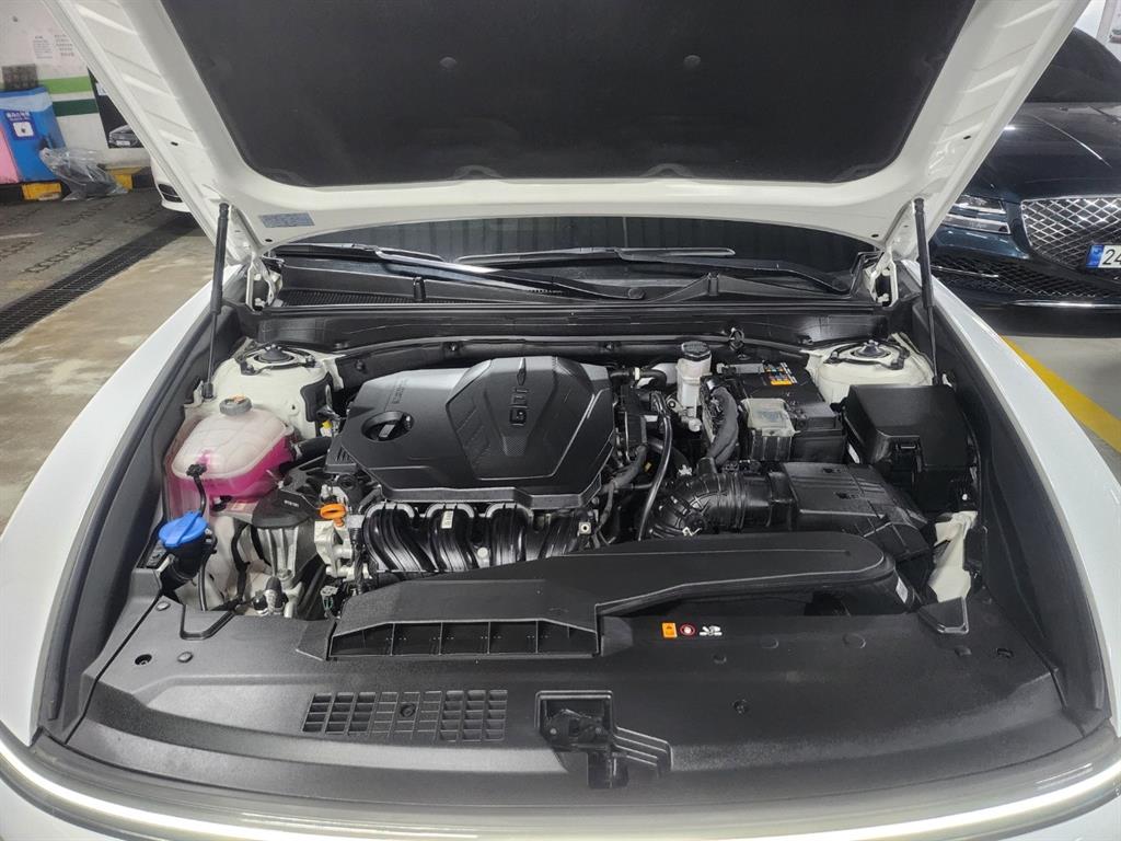 HYUNDAI Grandeur - Vista 8