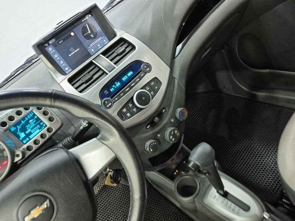 Chevrolet Spark - Vista 10