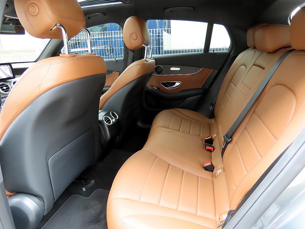 Mercedes Benz GLC Class - Vista 6