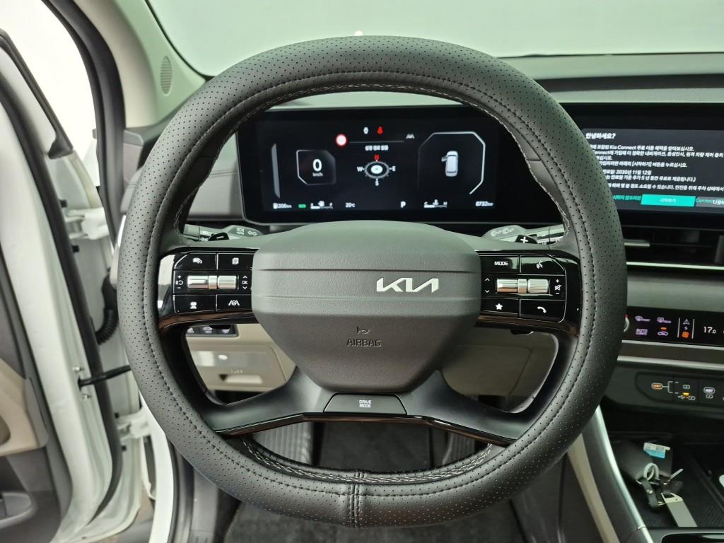 KIA Carnival - Vista 9