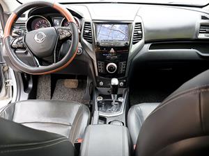 Ssangyong Tivoli - Vista 10
