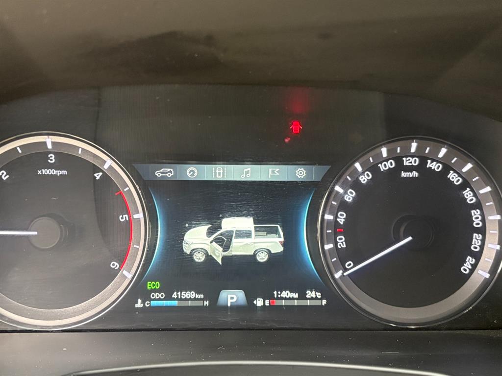Ssangyong Rexton - Vista 6
