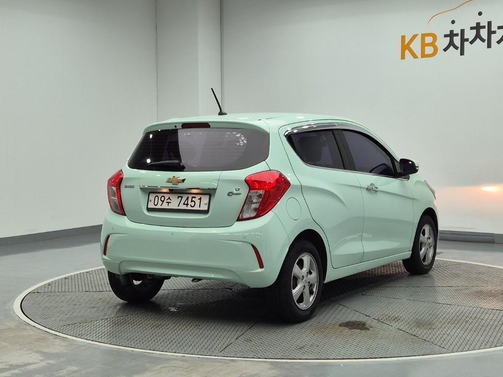 Chevrolet Spark - Vista 3