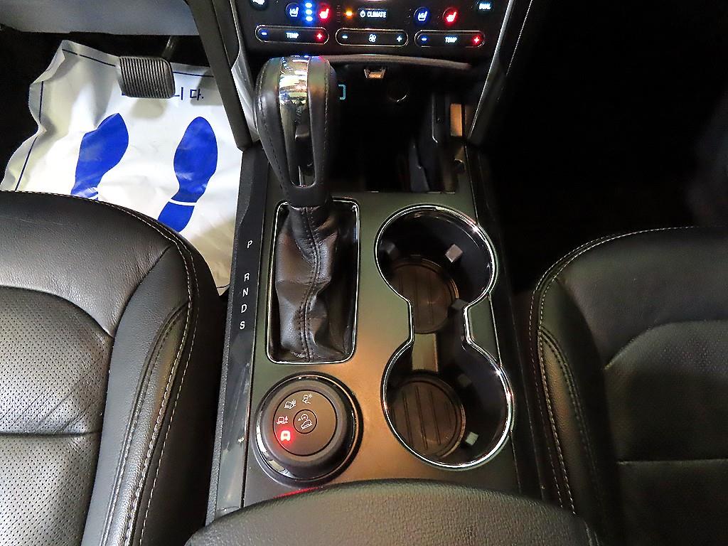 Ford Explorer - Vista 12