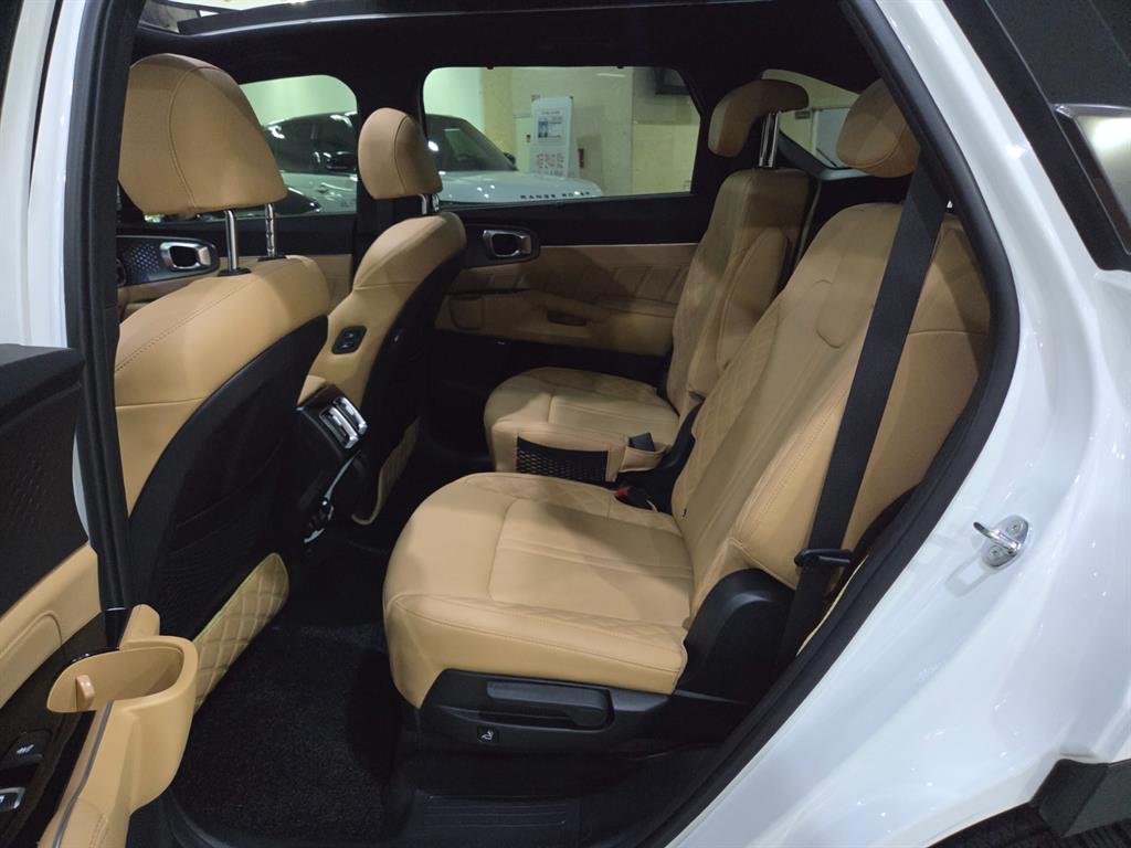 KIA Sorento - Vista 7