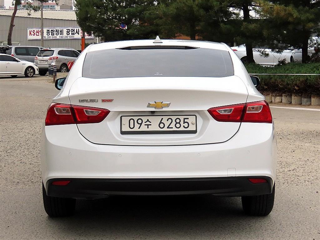 Chevrolet Malibu - Vista 4