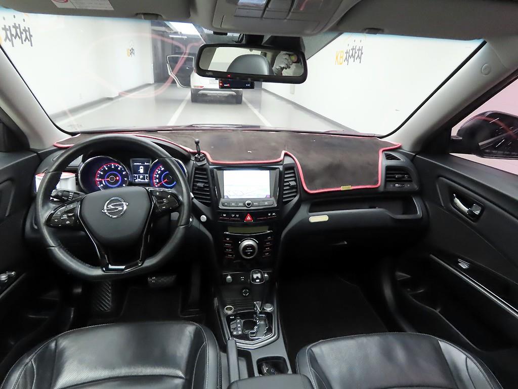 Ssangyong Tivoli - Vista 6