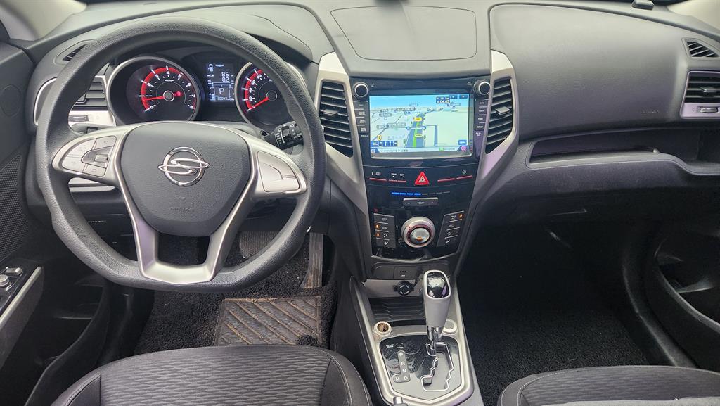 Ssangyong Tivoli - Vista 11