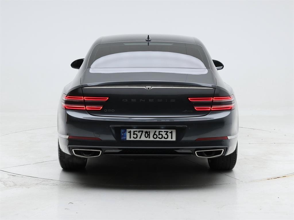 Genesis G80 - Vista 9