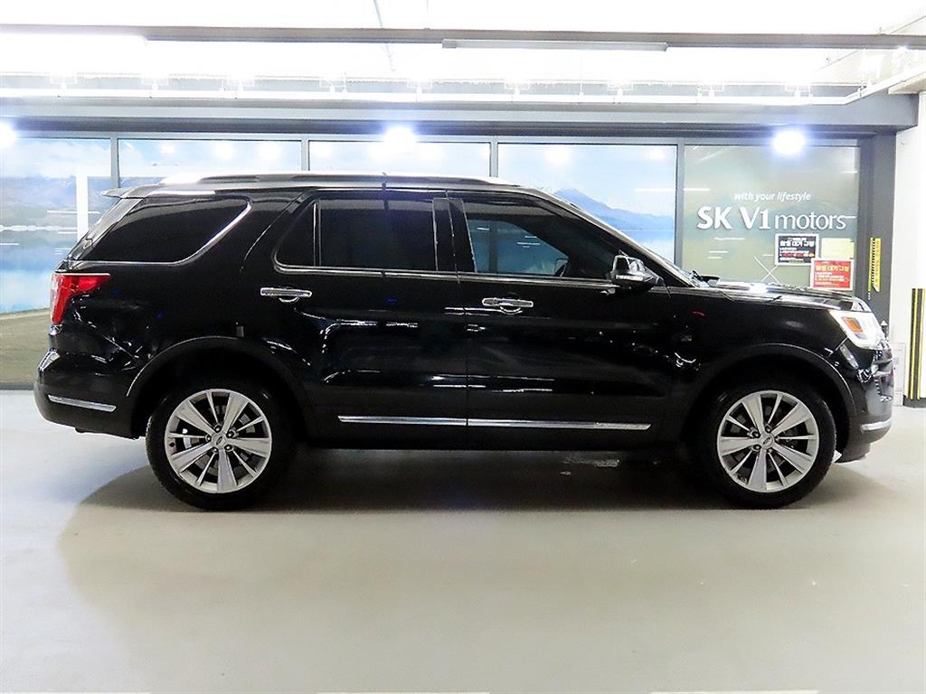 Ford Explorer - Vista 3