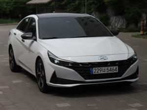 HYUNDAI Avante - Vista 4