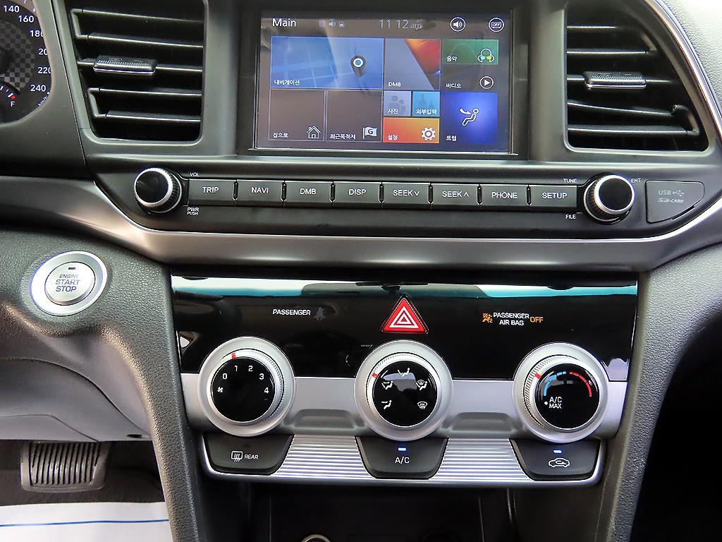 HYUNDAI Avante 2019 Blanco - Importación desde Corea - HF Imports Iquique - Foto 13