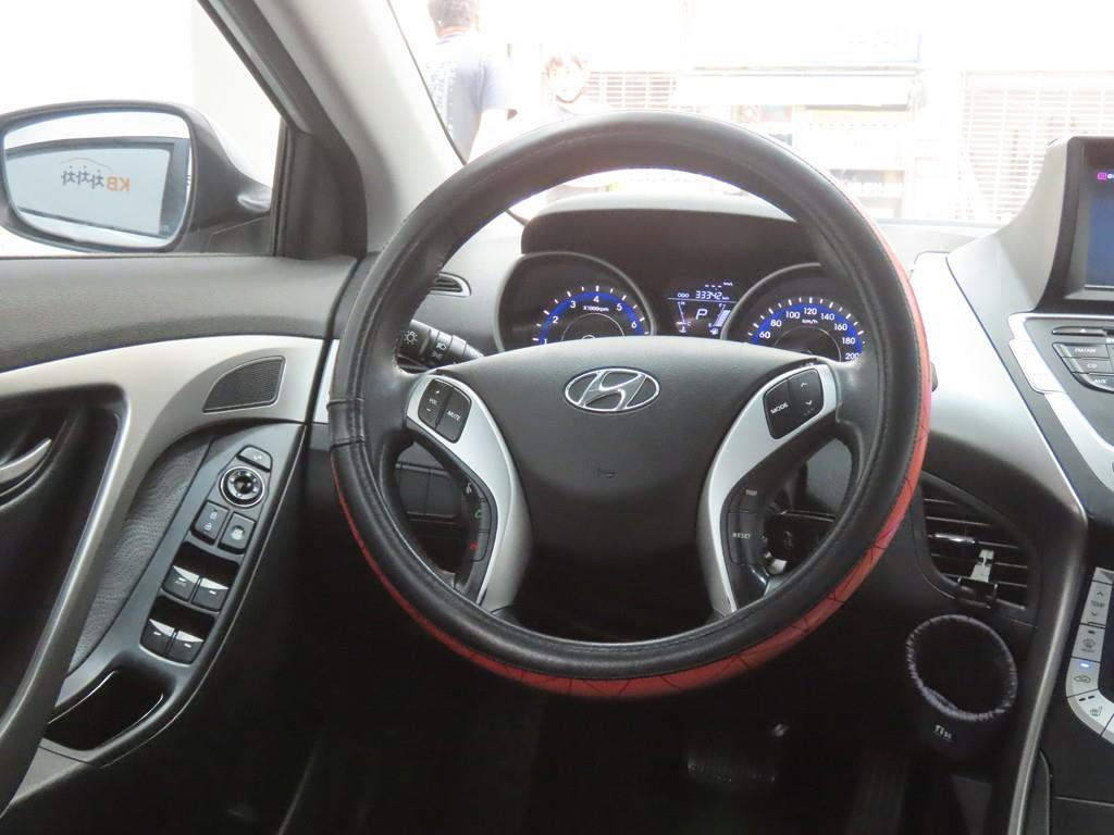 HYUNDAI Avante 2011 - Importación desde Corea - HF Imports Iquique - Foto 17