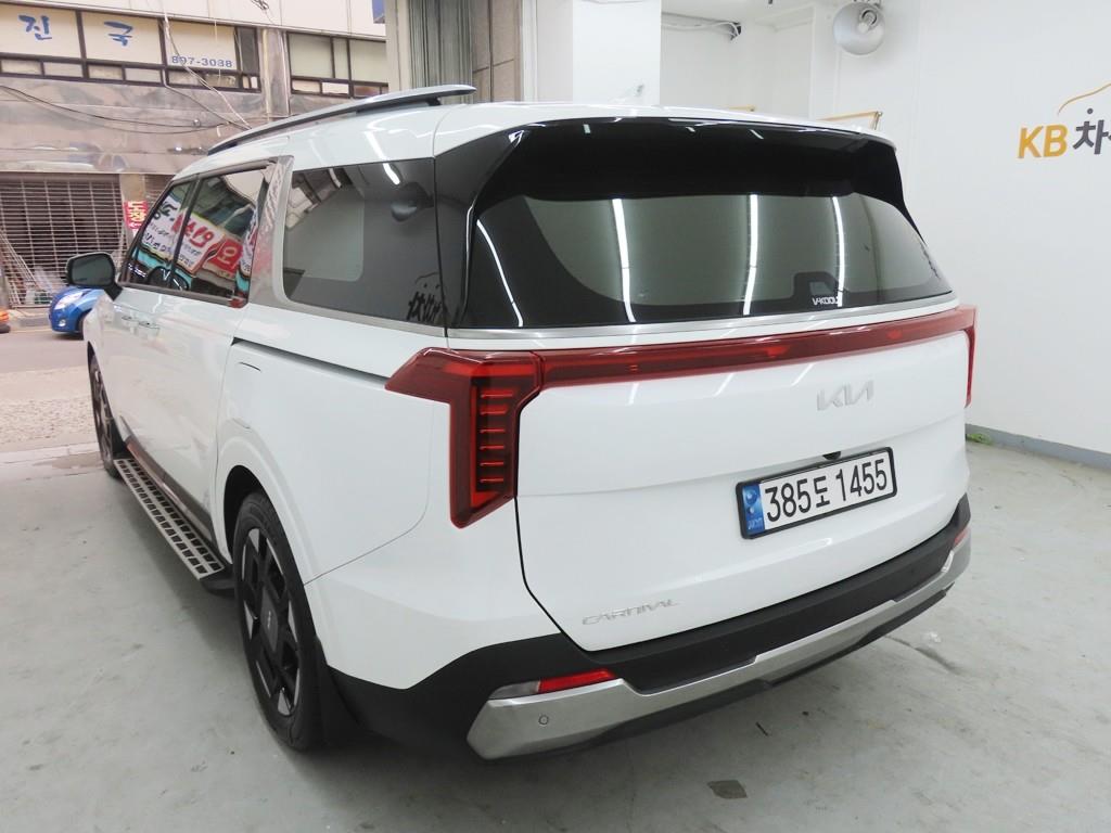 KIA Carnival - Vista 4
