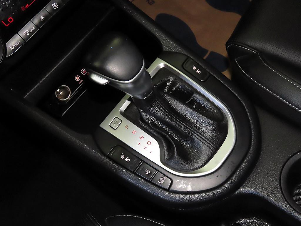 KIA K3 - Vista 12