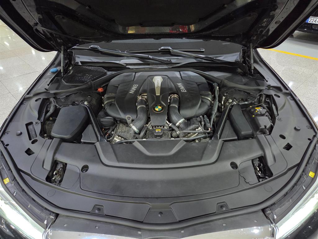 BMW 7 Series 2016 Negro - Importación desde Corea - HF Imports Iquique - Foto 16