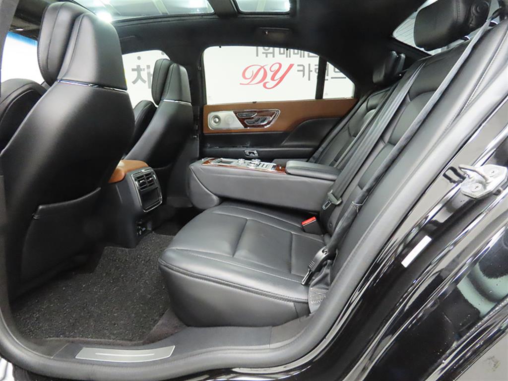 Lincoln Continental - Vista 6