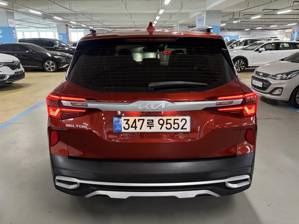KIA Seltos - Vista 5