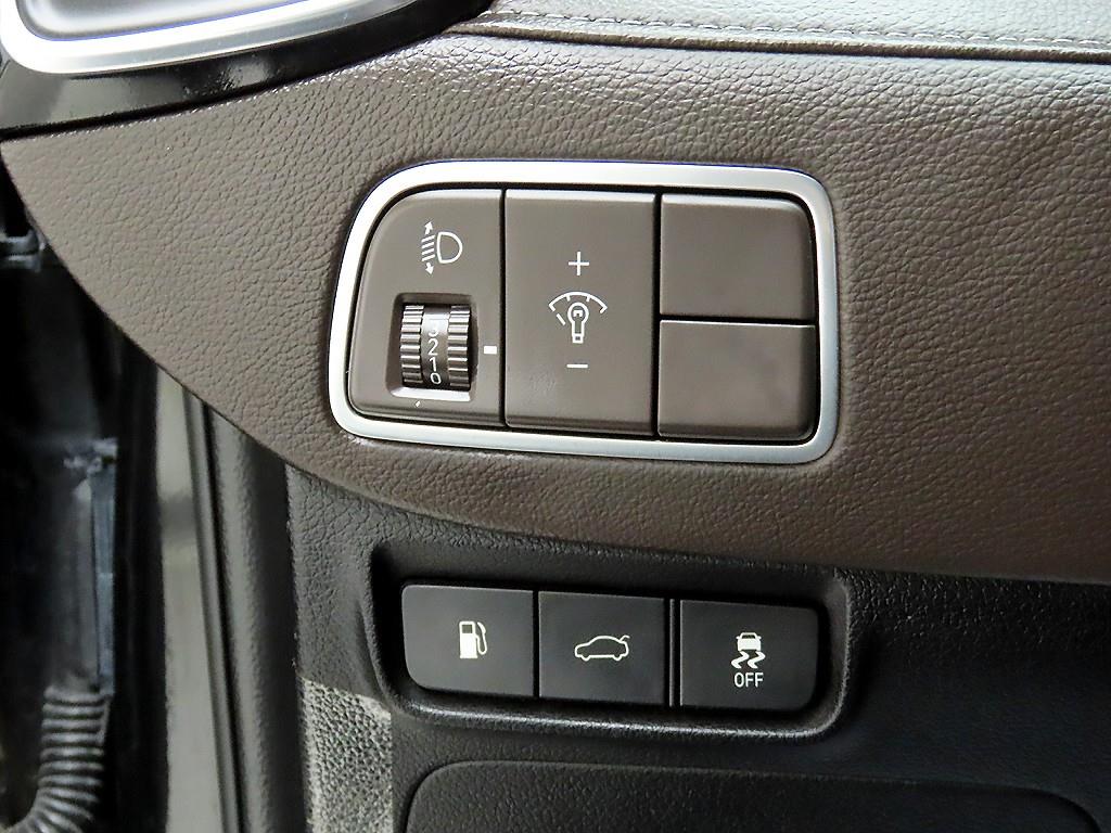 HYUNDAI Grandeur - Vista 12