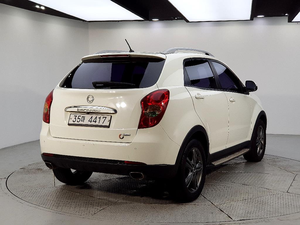 Ssangyong Korando - Vista 4