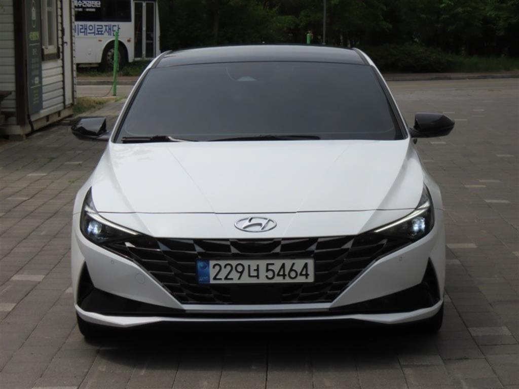 HYUNDAI Avante 2023 Blanco - Importación desde Corea - HF Imports Iquique - Foto 1