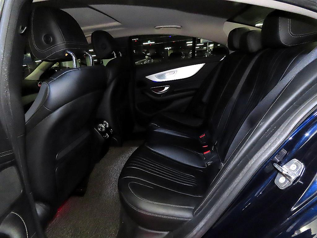 Mercedes Benz CLS Class - Vista 7