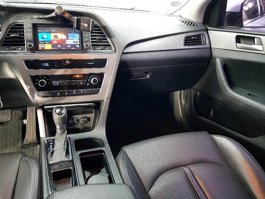 HYUNDAI Sonata - Vista 10