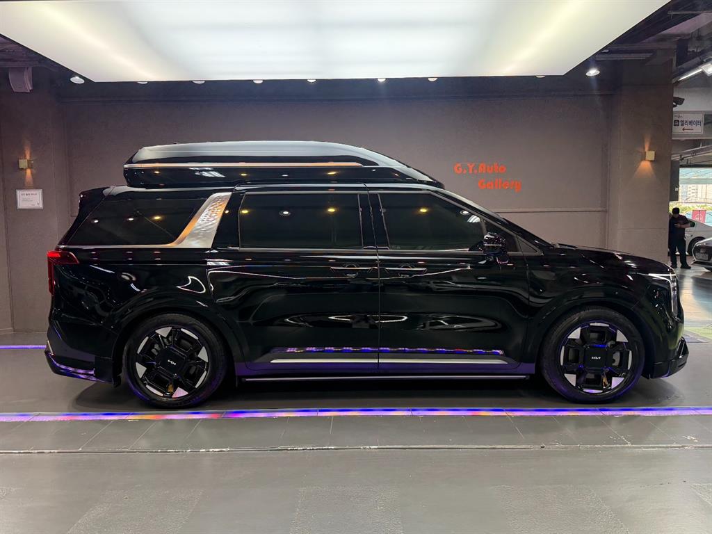 KIA Carnival - Vista 5