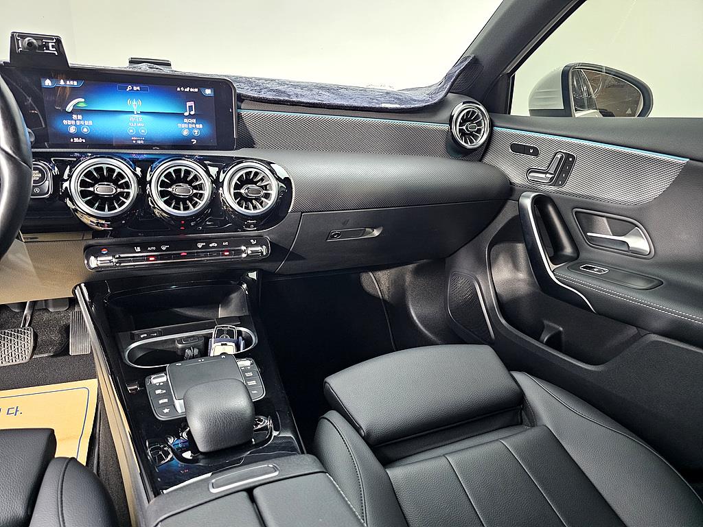 Mercedes Benz A Class - Vista 10