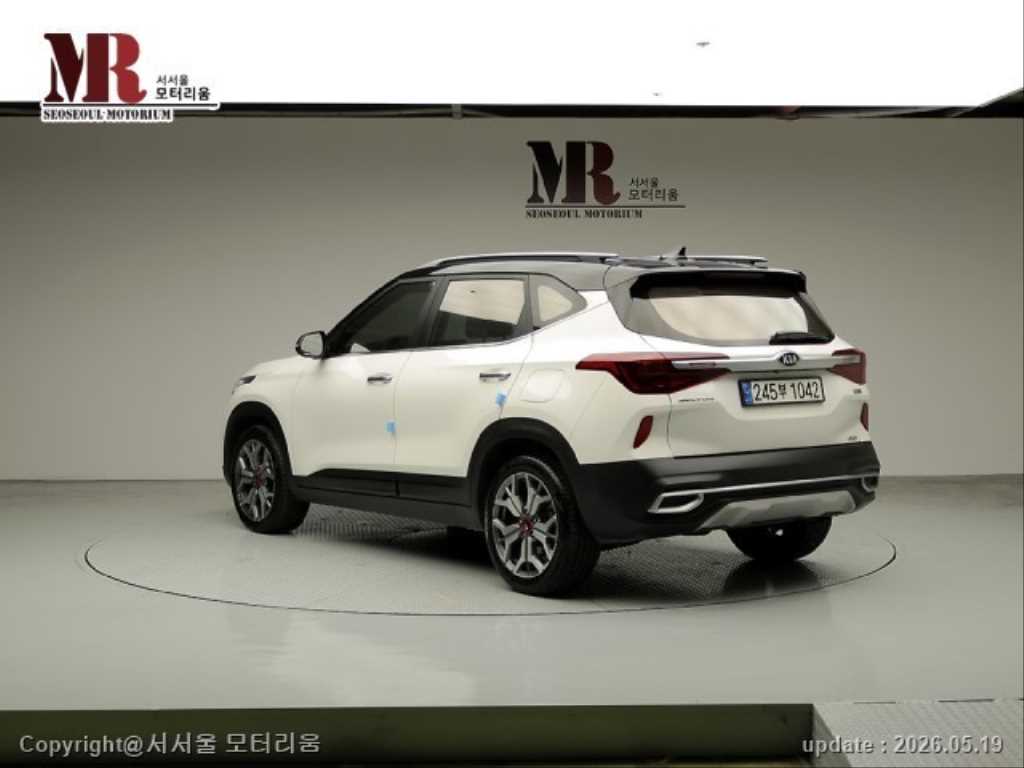KIA Seltos - Vista 4