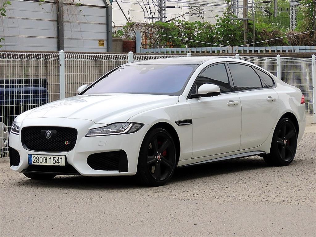 Jaguar XF - Vista 2