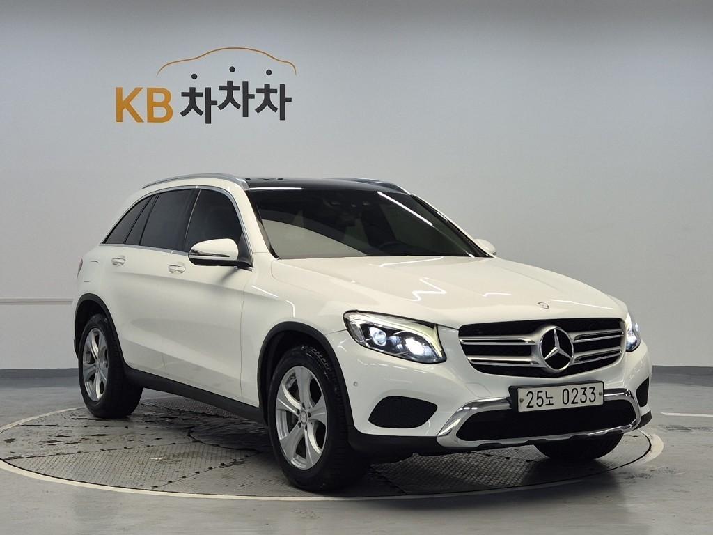 Mercedes Benz GLC Class - Vista 2