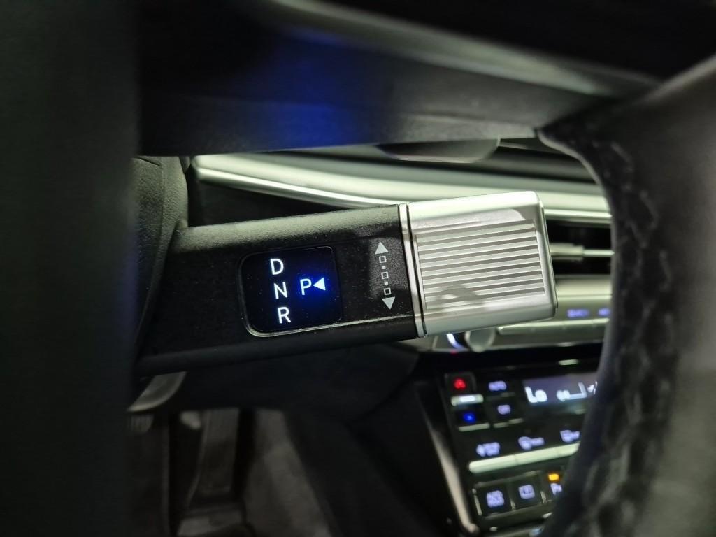 HYUNDAI Grandeur - Vista 8