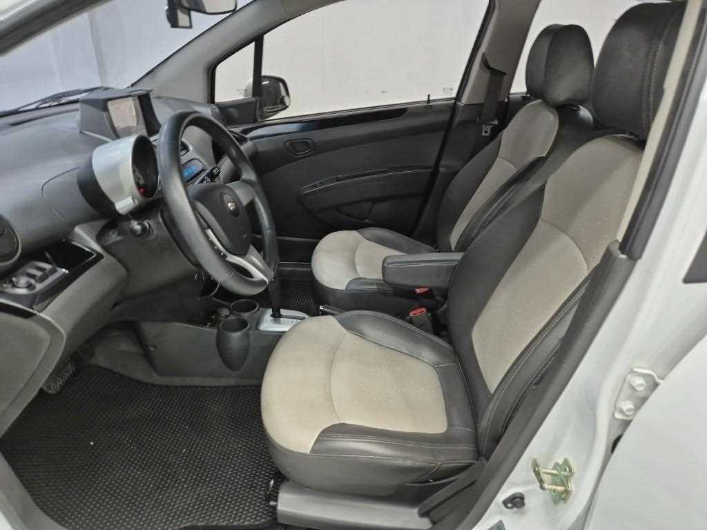Chevrolet Spark - Vista 11