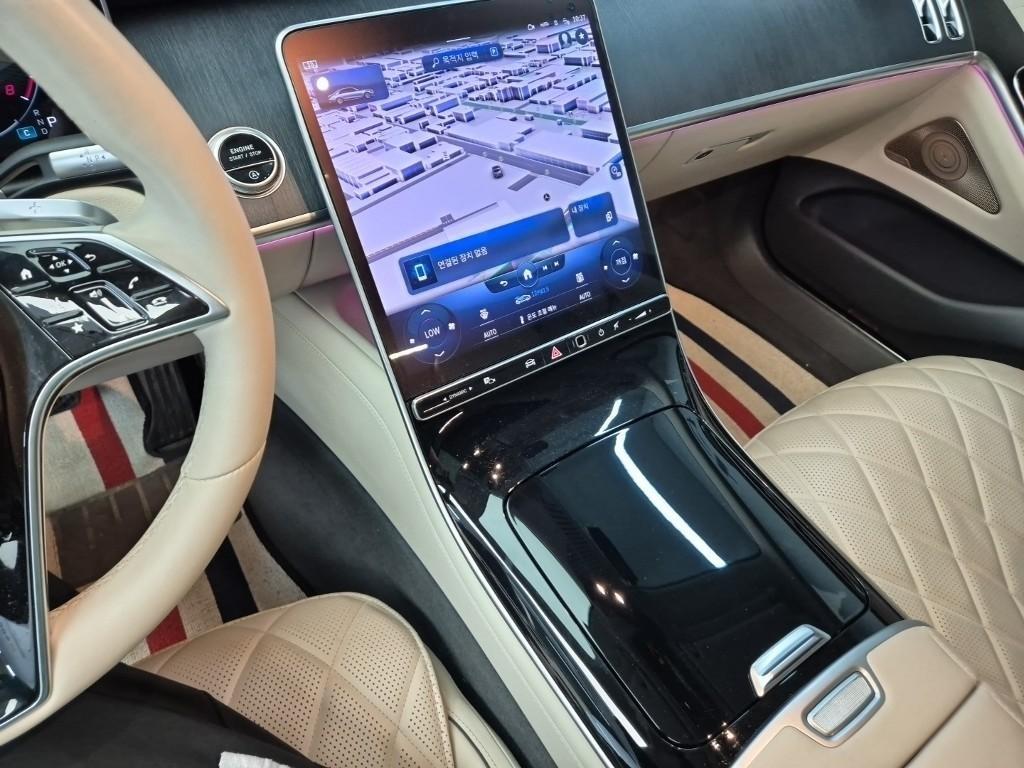 Mercedes Benz S Class - Vista 10