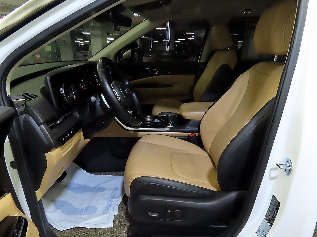KIA Carnival - Vista 6