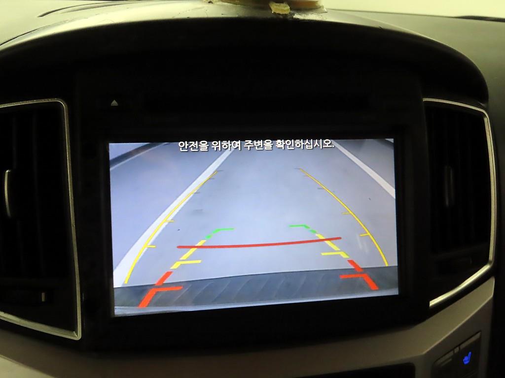 HYUNDAI Starex - Vista 11