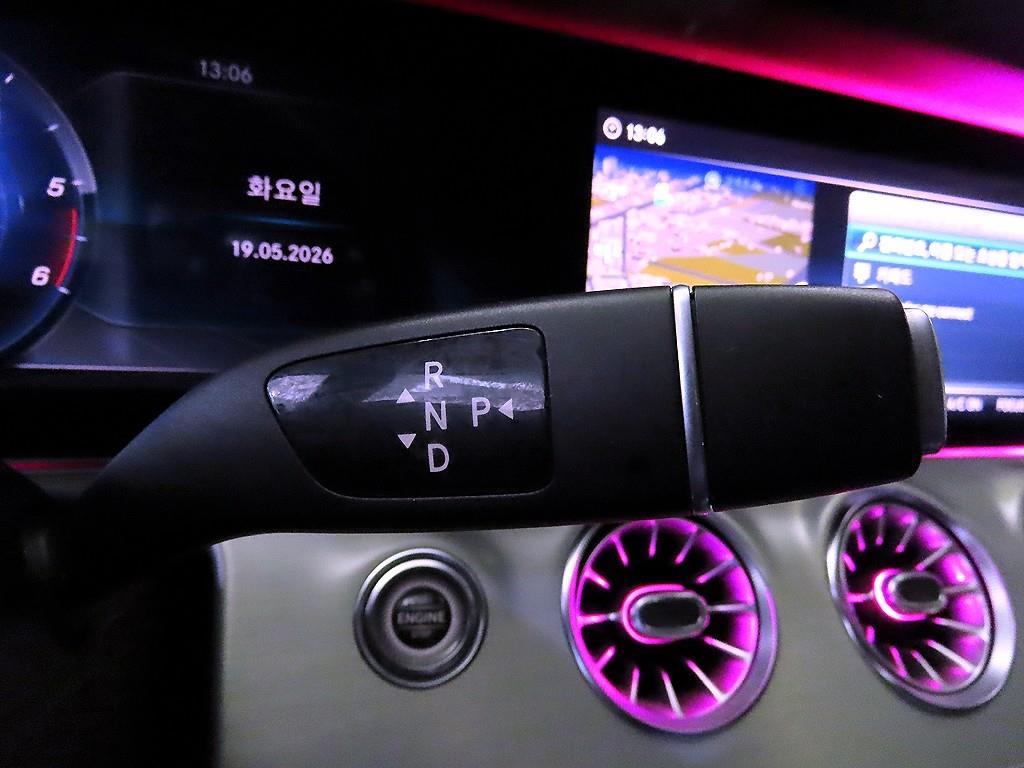 Mercedes Benz CLS Class - Vista 12
