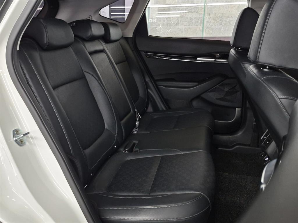 KIA Seltos - Vista 12