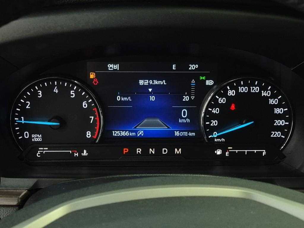 Ford Explorer - Vista 6