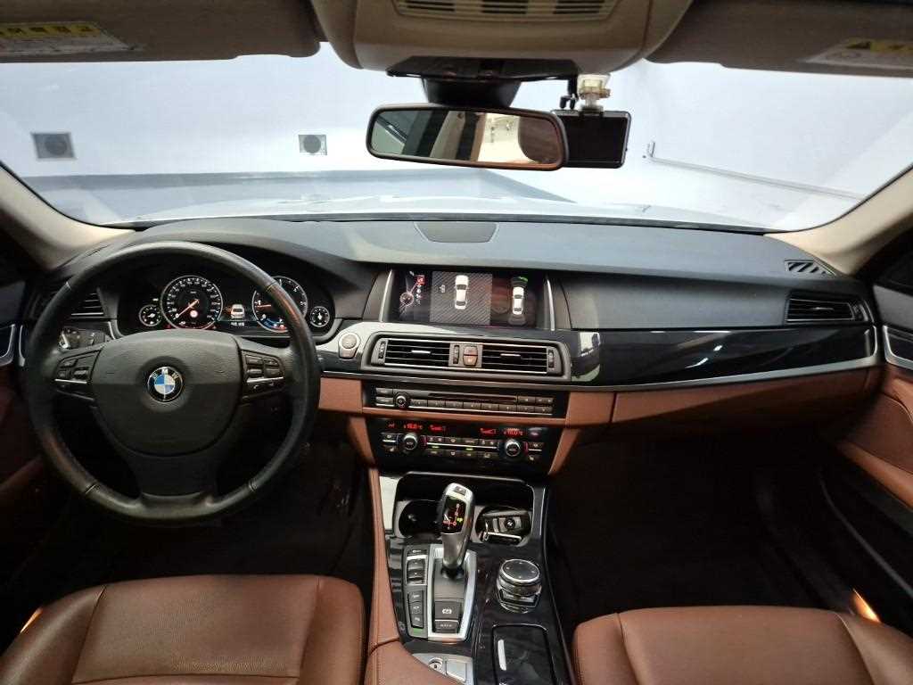 BMW 5 Series - Vista 7
