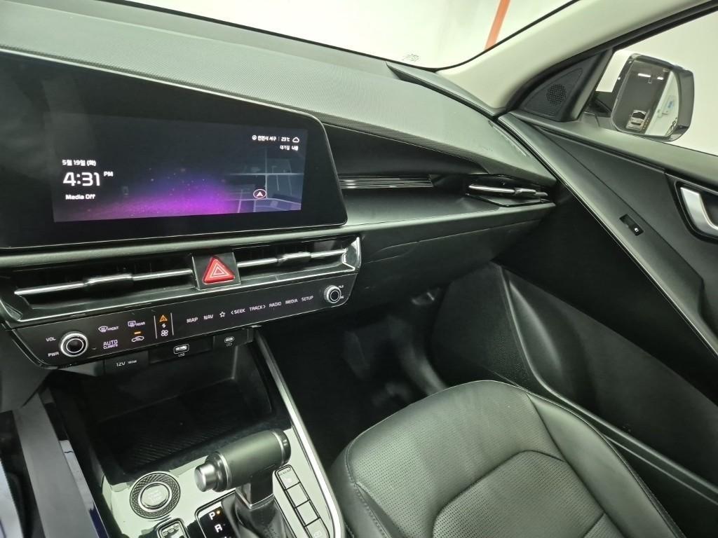 KIA Niro - Vista 9