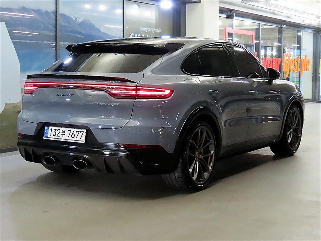 Porsche Cayenne - Vista 4